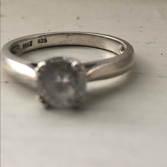 Sterling silver ring - Picture 2 of 5